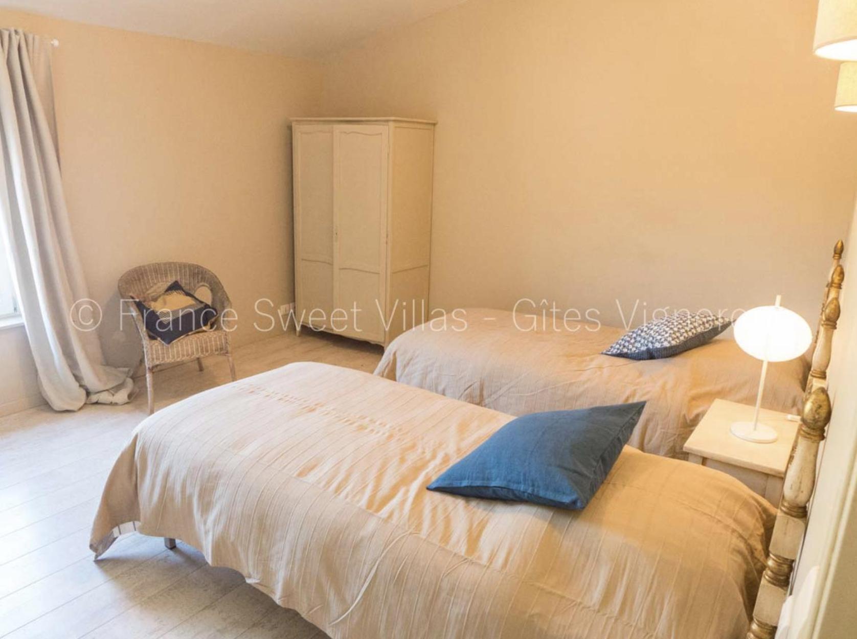 Suite Ou Chambre Privee A La Forge Des Cypres Loupia 外观 照片